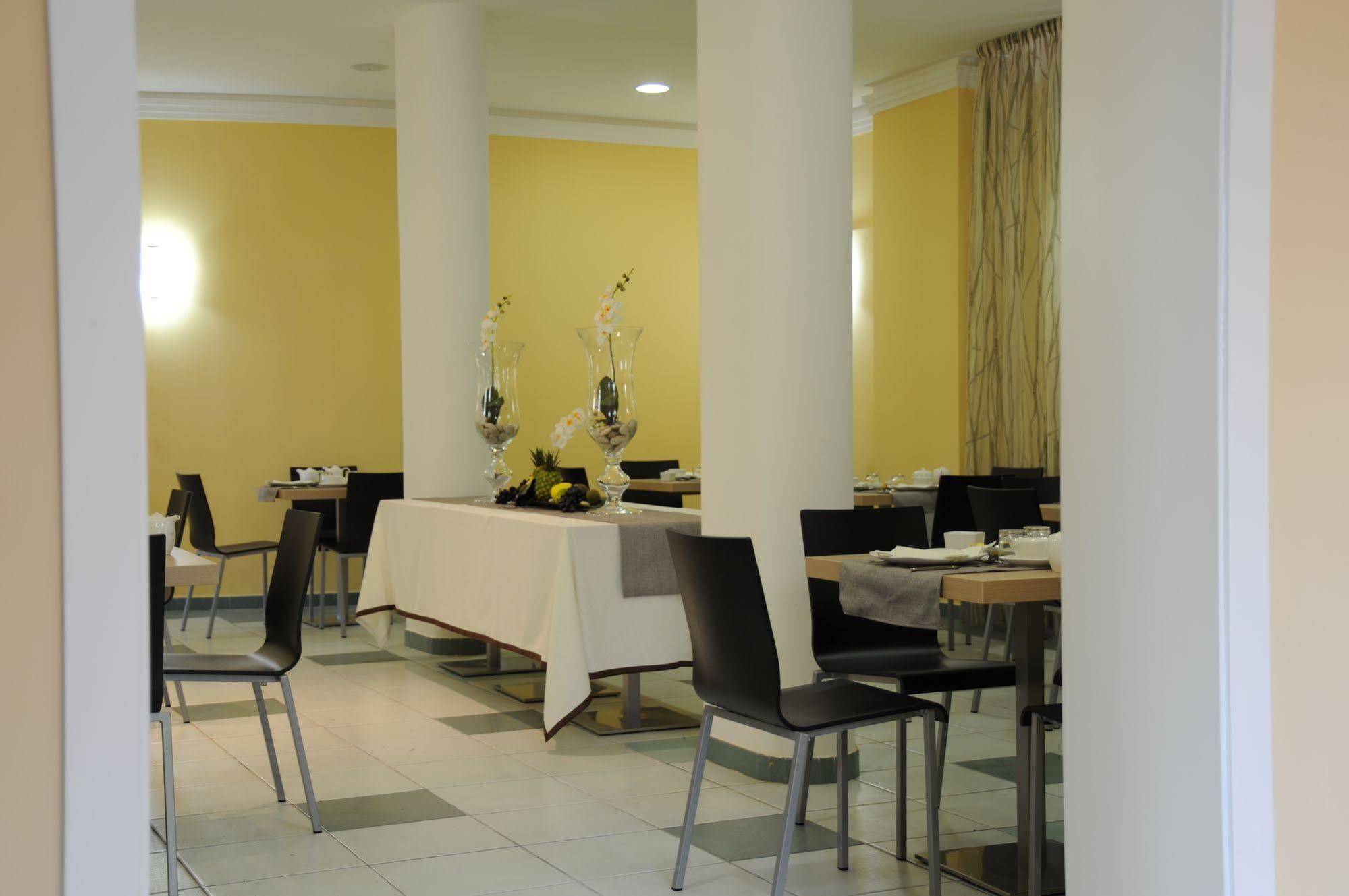 Hotel Bulla Regia Фонтане-Бьянке Экстерьер фото